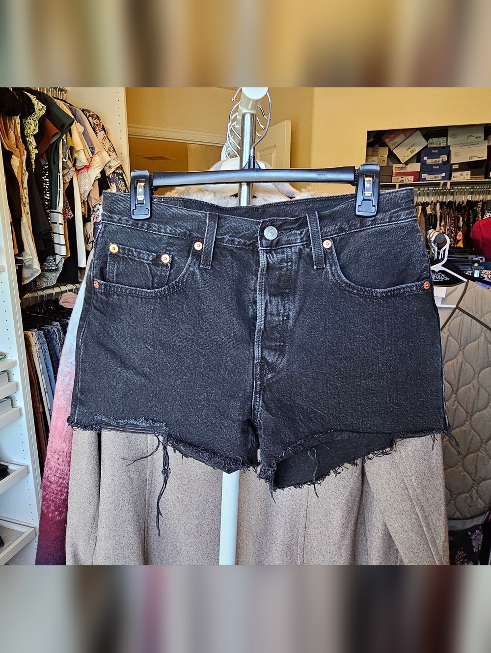 Levi's 501 Denim Shorts. Size 28